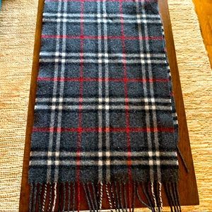 Burberry scarf - 53 inches long x 12 inches wide